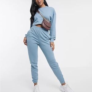 BASIC JOGGER
BLUE
